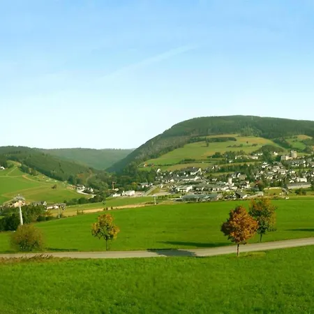 In Usseln Nahe Skiliften 아파트 *